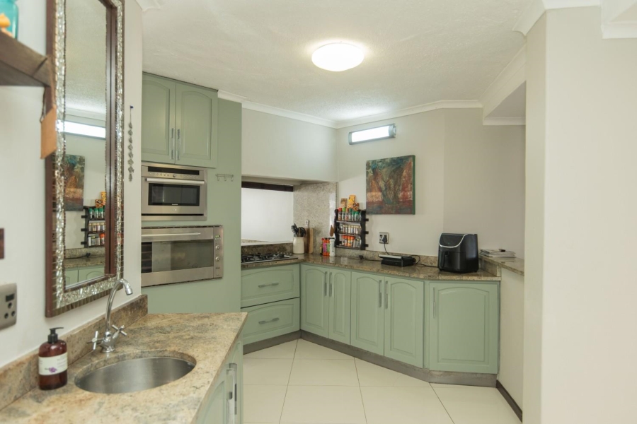 6 Bedroom Property for Sale in Walmer Heights Eastern Cape